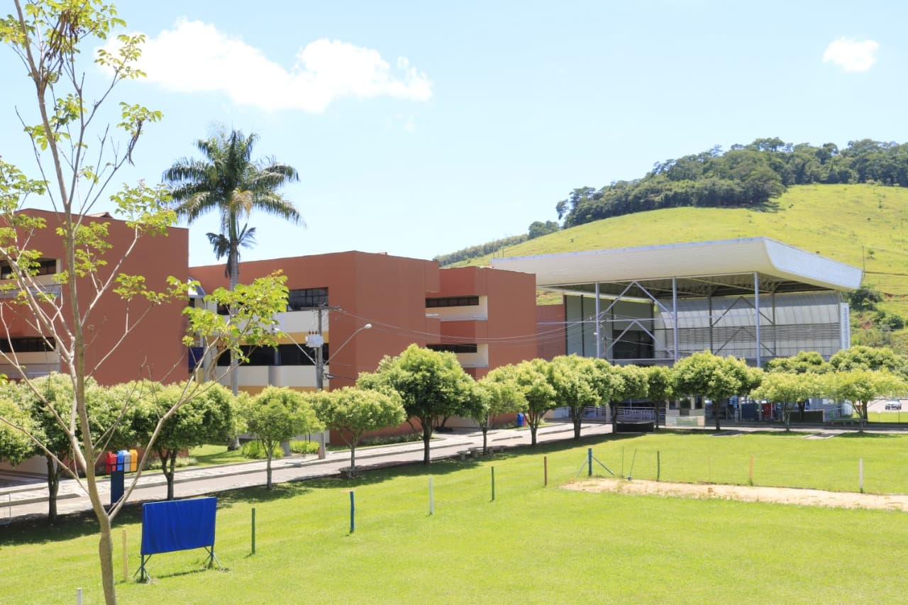 FAMINAS: últimos dias! Processo de Transferência
e Obtenção de Novo Título