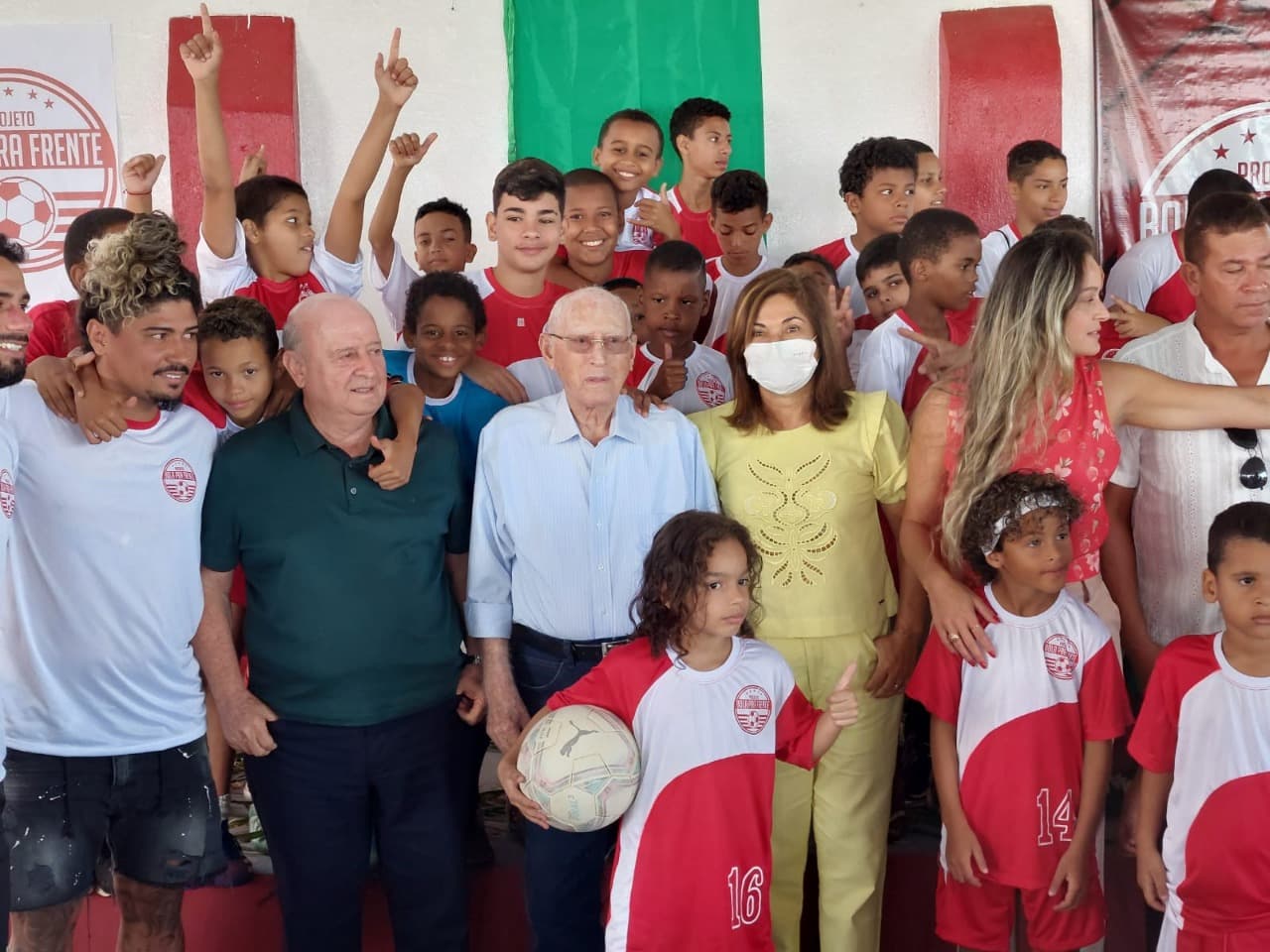 Prefeitura e Operário lançam novo projeto social esportivo no Santa Terezinha
