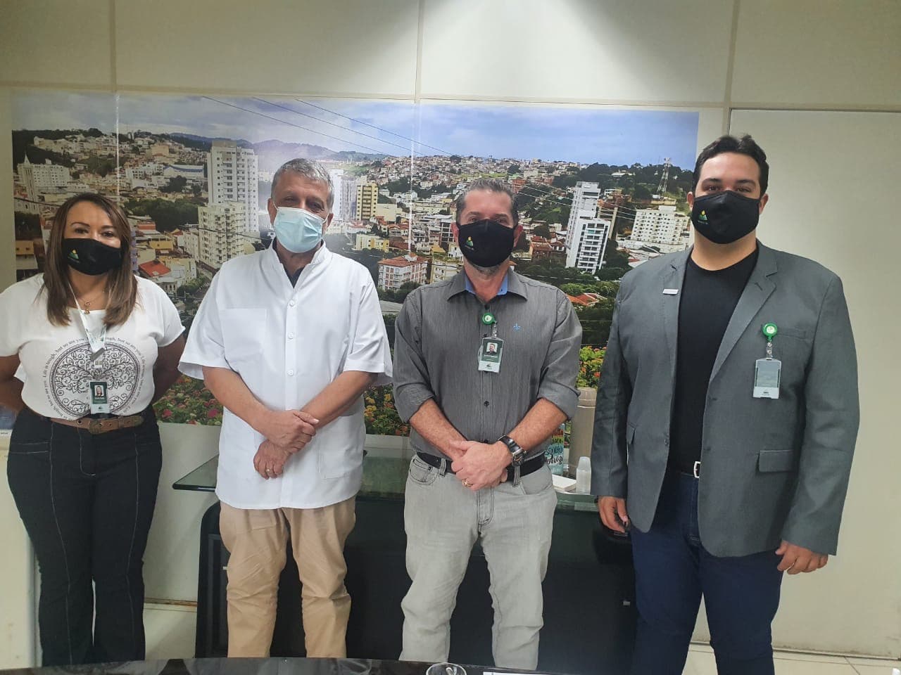 Vice-prefeito recebe diretores do Sindicato dos Médicos de Minas Gerais