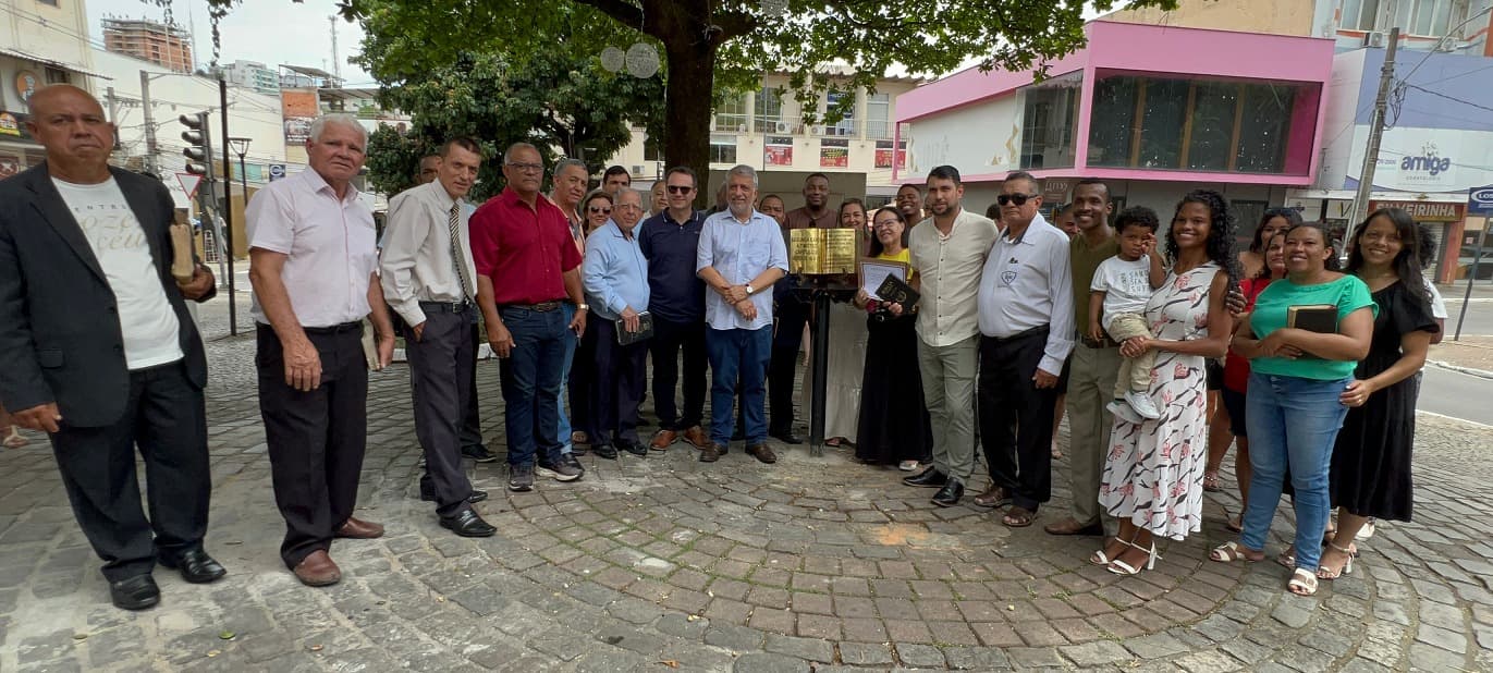 Prefeitura de Muriaé inaugura Marco Central em homenagem à Bíblia